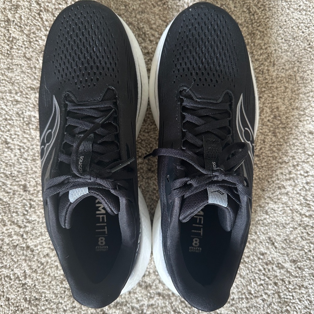 Saucony Ride 18s - basically brand new